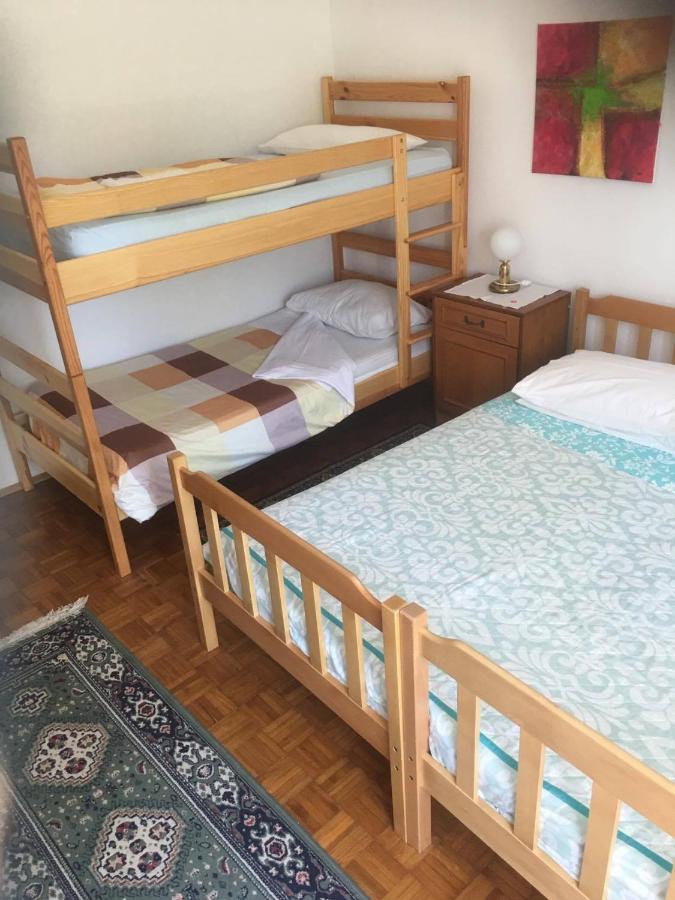 Hostel-Sezanalokev B&B 외부 사진